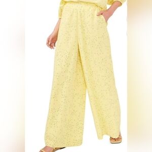 Riley & Rae Yellow Wide Leg Pants with Delicate Pattern